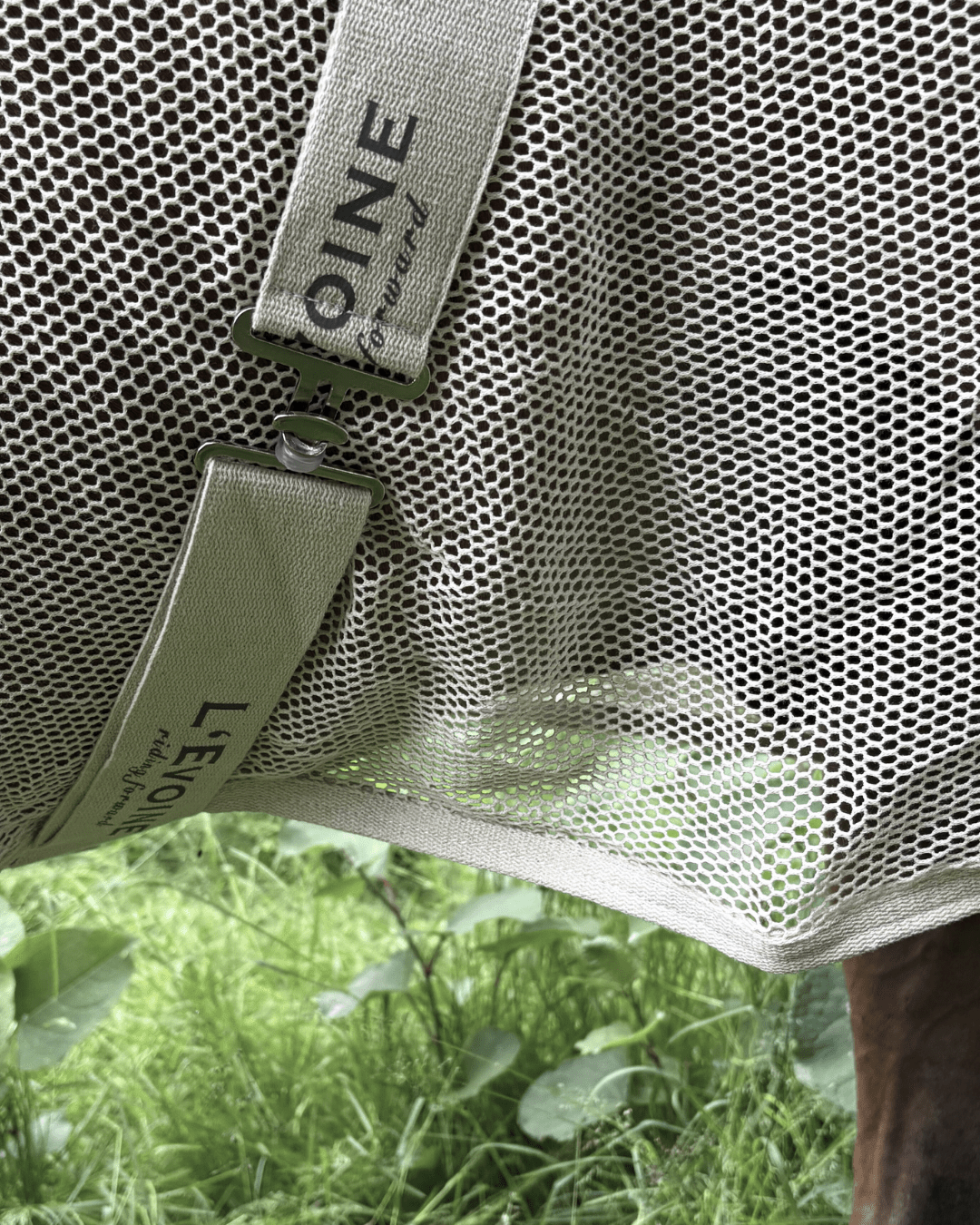 Fliegendecke Bauchgurt